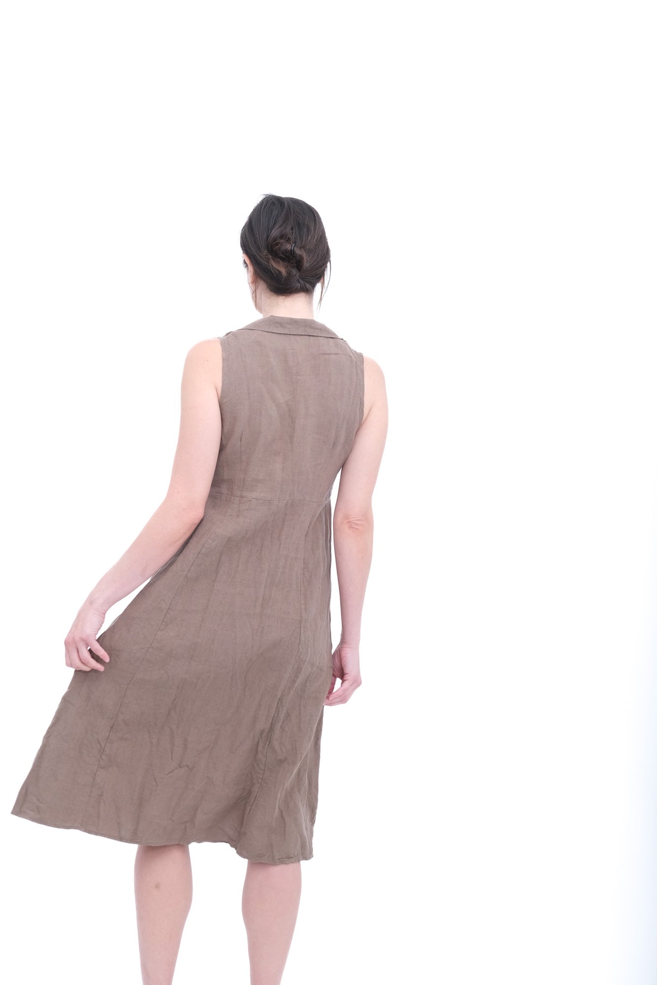 Linen Farm Dress- Brown