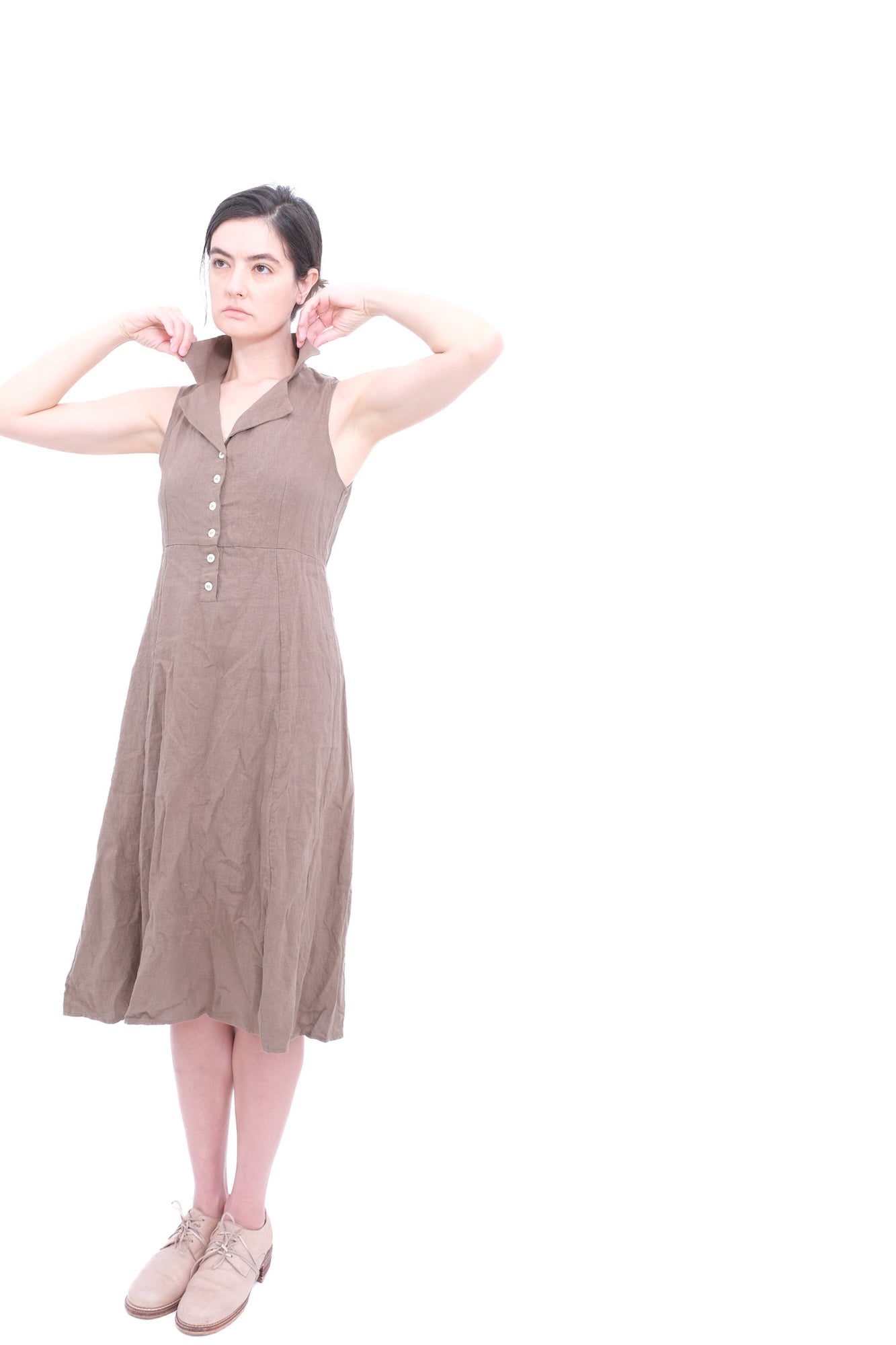 Linen Farm Dress- Brown